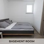 Andrea - - Free Parking * リュブリャナ