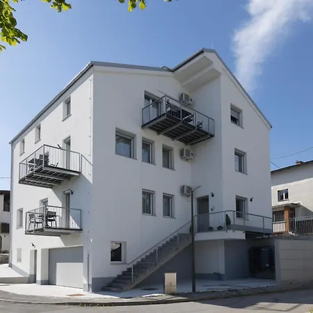 Andrea - - Free Parking Apartmán