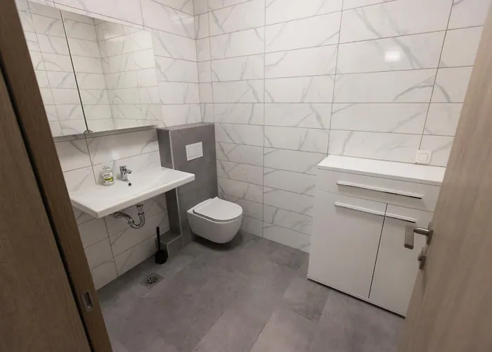 Andrea - - Free Parking 卢布尔雅那