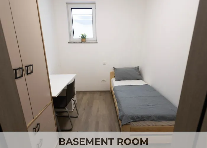 Andrea - - Free Parking