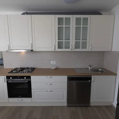 Apartment Andrea - - Free Parking *