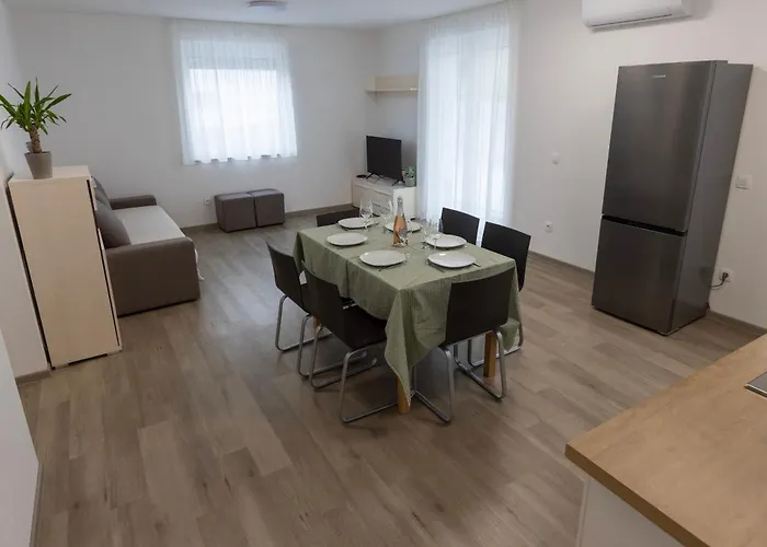 Apartma Andrea - - Free Parking