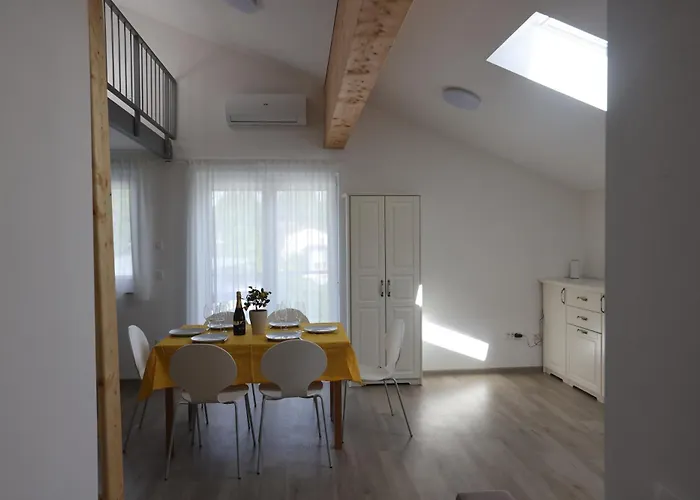 Apartma Andrea - - Free Parking